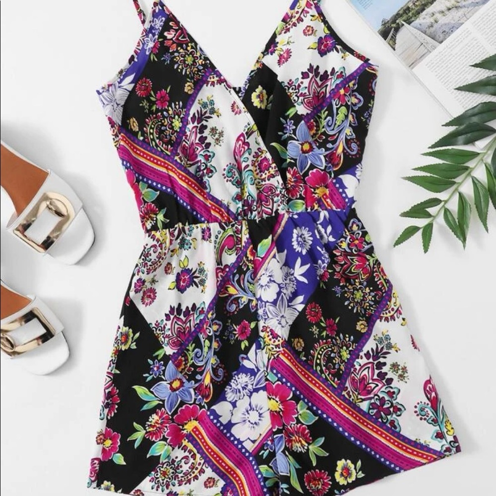 New surplice neck scarf print slip romper